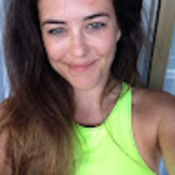 Meet your Posher, Sarah - Picture 1 of 1